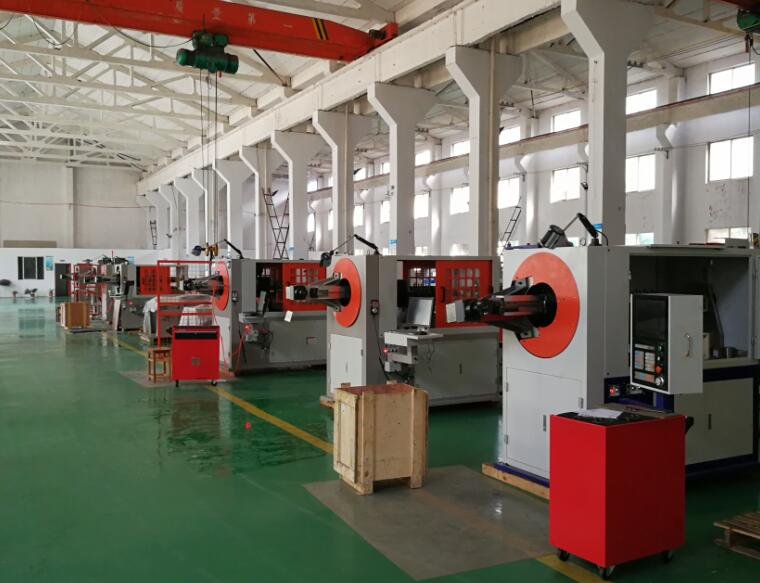 線材折彎機為什么分為轉頭、轉線、無凸輪三種結構? 線材折彎機為什么分為轉頭、轉線、無凸輪三種結構?