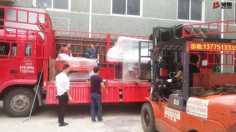 貝朗自動化設(shè)備公司-發(fā)機現(xiàn)場 貝朗自動化設(shè)備公司-發(fā)機現(xiàn)場