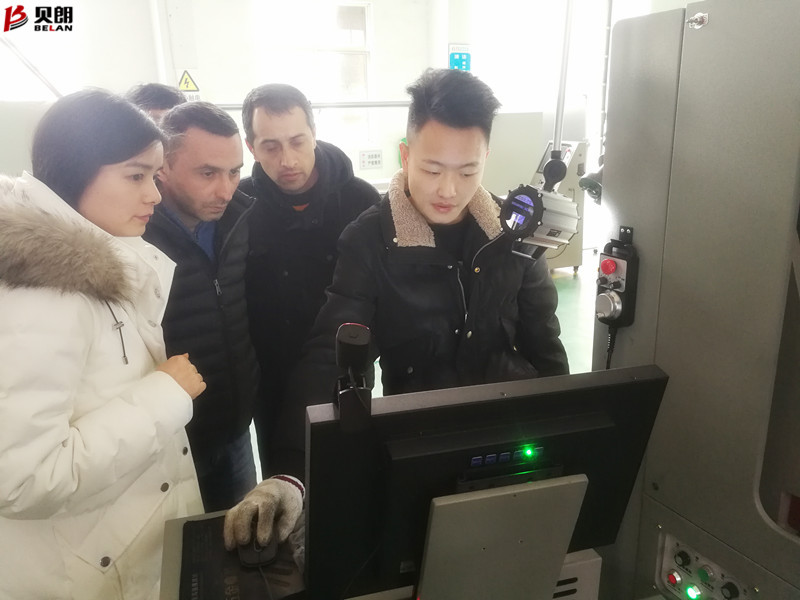 號外、號外，貝朗自動折線機廠家又迎來外國客戶啦