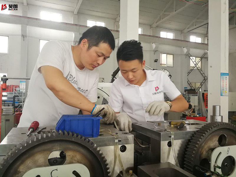 貝朗調機師 貝朗調機師